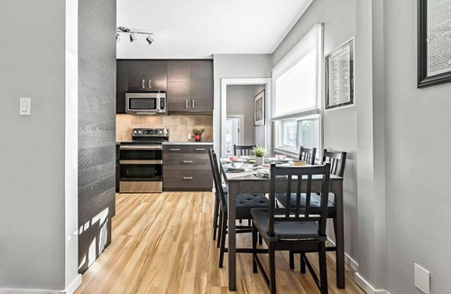 Bridgeland House | Renovated 3BR Character Home in the heart of Calgary