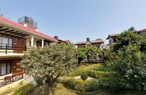 Sauraha Resort | Royal Tiger Luxury Resort