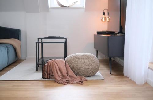 Kahnsdorf Apartment | See ums Eck Moderne Fewo am Hainer See