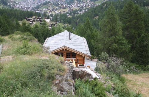 Zermatt Ski Chalet | Single family house with private outdoor jacuzzi & sauna, ski in - ski out