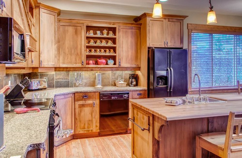Snow Pine Estates House | Ski-in/out townhome with private hot tub, balcony & foosball - walk to Village