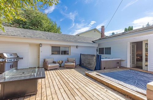 Garibaldi Highlands House | Spacious Family Home central to Squamish