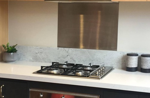 South Melbourne House | Stylish Townhouse close to CBD, Crown, Albert Park