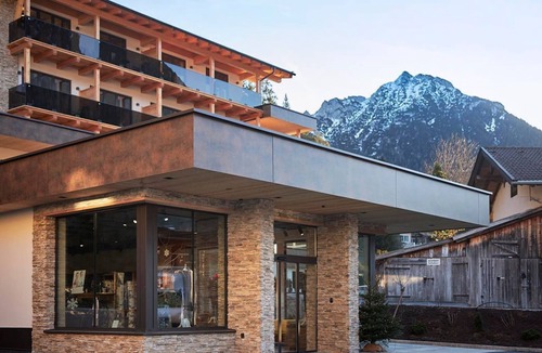Buchau House | Suite Kaiser Max IV, Auszeit All Inclusive - Familienresort Buchau