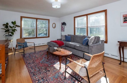 Montville House | The Grace House · Walk to Mohegan Sun Casino!