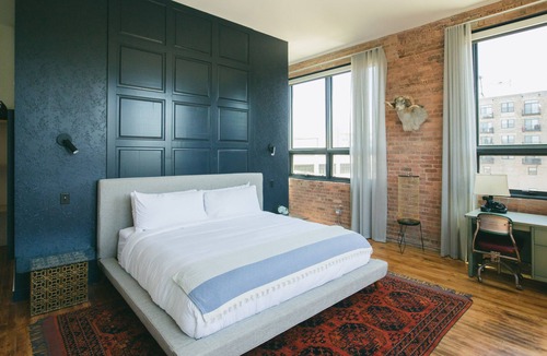 West Loop Bed & Breakfast | The Publishing House B&B
