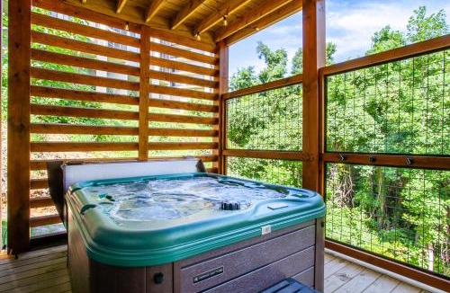 Chalet Village House | The Sundrop Hot Tub Game Room Community Pools
