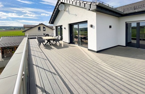 Brucktal Apartment | The View Suite with a view of the valley and only 5 minutes from the Nürburgring.
