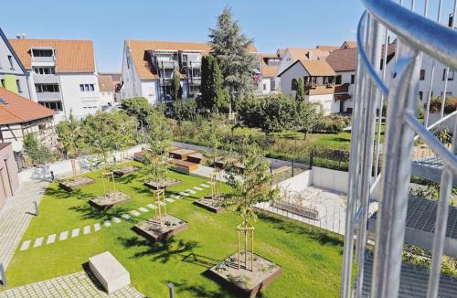 Metzingen Apartment | TiCasa GOLD-Zentral-Outlet-Aufzug-Stylisch-Unique