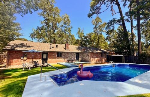 Grogan's Mill House | Tranquil Escape with pool and casita. Pet ok. Spring TX