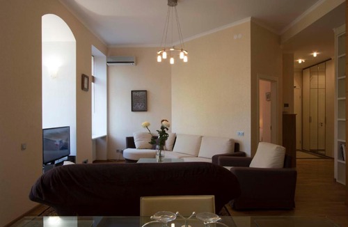Besarabka Apartment | VIP- квартира 4х комнатная, Крещатик, Бессарабская площадь.