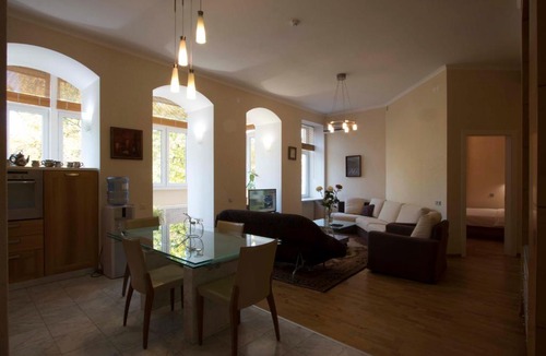 Besarabka Apartment | VIP- квартира 4х комнатная, Крещатик, Бессарабская площадь.