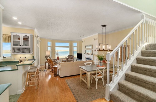 Manistee Condo | Waterfront Condo at Harbor Village