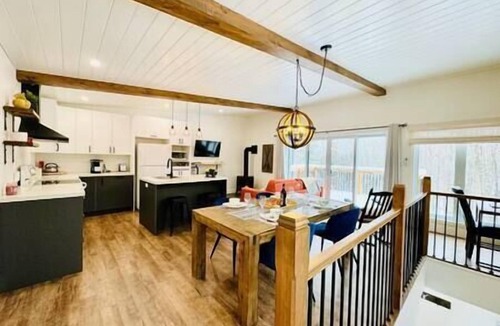 Orford House | Woodpecker, Spa,Foyer,Bike,Ski!