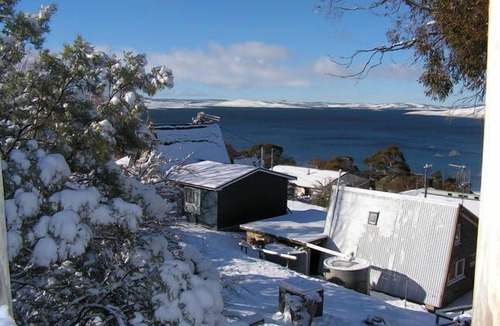 Old Adaminaby House | Yuranga - All Logs & Timber, No City Gyprock