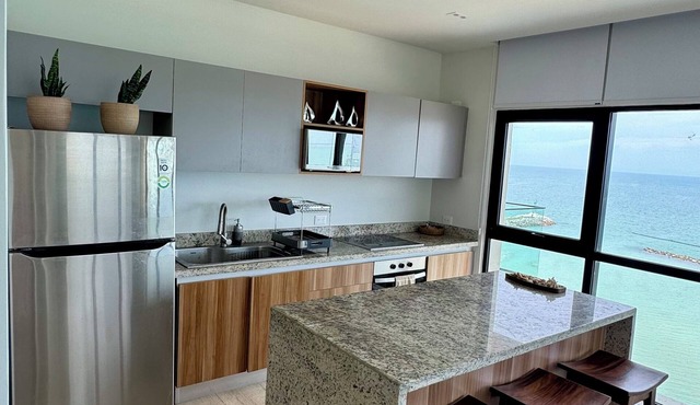 Progreso Oceanfront Escape Panoramic Views at Yucalpetén Resort Marina
