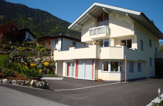 65 m² Apartment ∙ 2 bedrooms ∙ 4 guests
