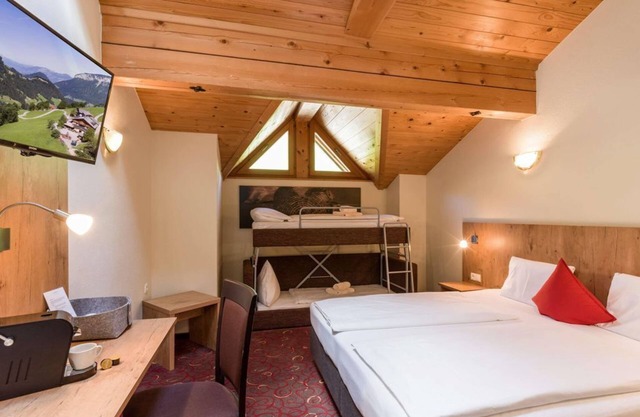 Doppelzimmer Dusche Wc Balkon Frühstück Kurz Gasthof Gruberhof 