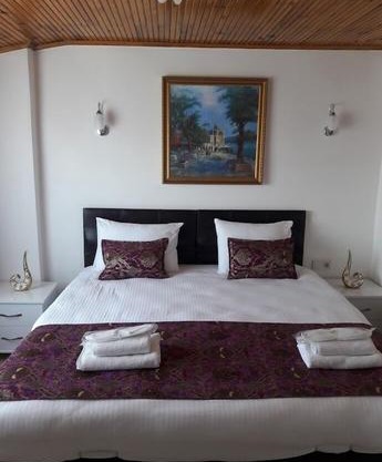 Golden Life Apart Hotel