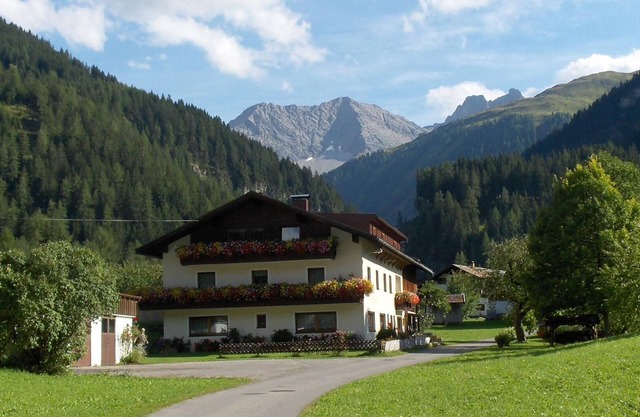 Holiday Bach Persons Bedrooms 