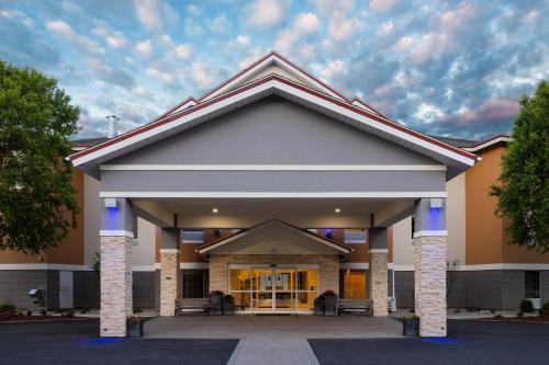 Holiday Inn Express Hotel Brattleboro Ihg 