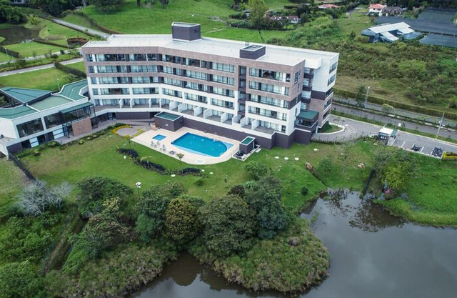 Hotel Lagoon