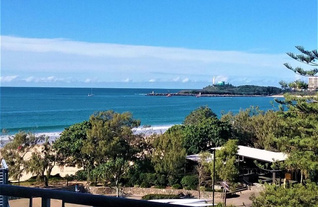 Mooloolaba Beachfront Apartment in Sandcastles