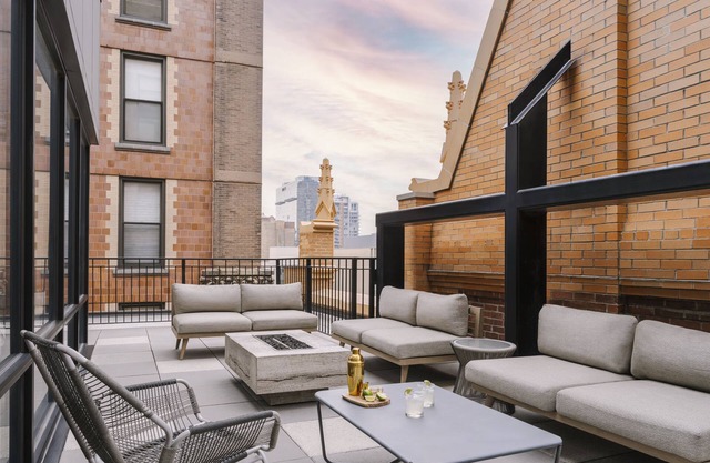 Sonder The Plymouth | Spacious Three-Bedroom Apartment