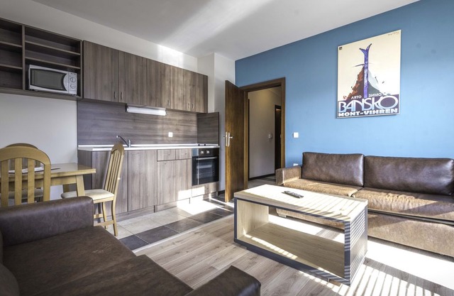 STUNNING NEWLY REFURBISHED 2 BEDROOM APARTMENT IN GREAT LOCATION BANSKO