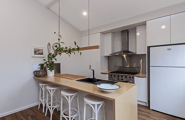 Thunder Point Cottage is a unique little home that proves that good things come in small packages.