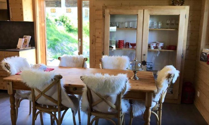 Mase Ski Chalet | 100 m² Chalet ∙ 2 bedrooms ∙ 6 guests