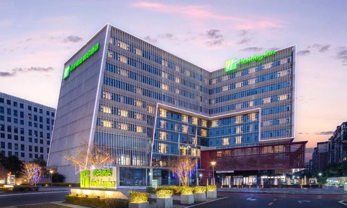 Shuangliu District Hotel | 100 m² Hotel ∙ 127 guests