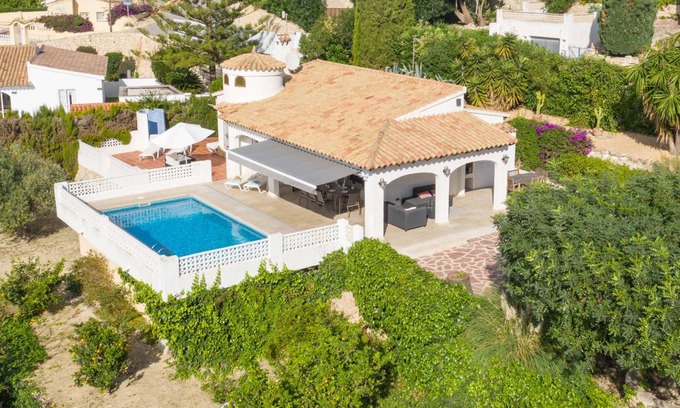 Benissa Coast Villa | 100 m² Villa ∙ 3 bedrooms ∙ 6 guests