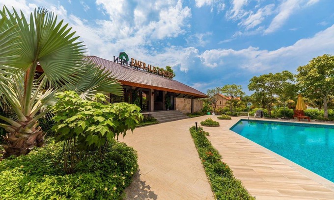 Ong Lang Resort | 120 m² Resort ∙ 2 bedrooms ∙ 6 guests