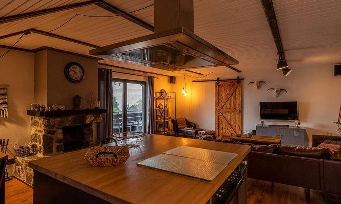 Hildfeld Apartment | 125 m² Apartment ∙ 5 bedrooms ∙ 9 guests