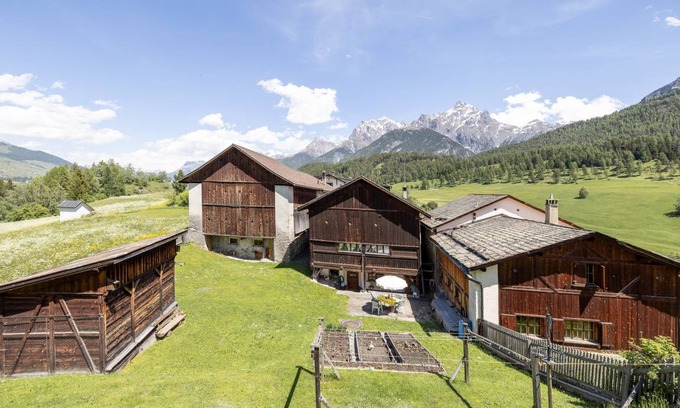Engadin Scoul Apartment | 140 m² Apartment ∙ 4 bedrooms ∙ 10 guests