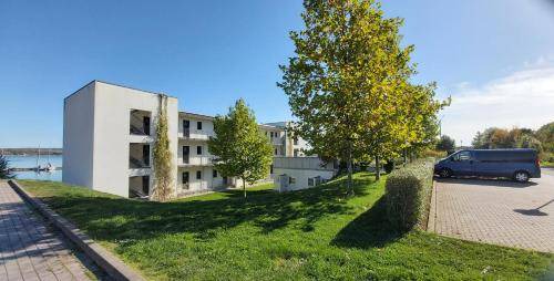 Kahnsdorf Apartment | 30 m² Apartment ∙ 1 bedroom ∙ 4 guests