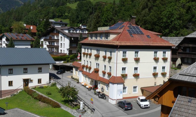 Bad Kleinkirchheim Hotel | 30 m² Hotel ∙ 2 bedrooms ∙ 4 guests