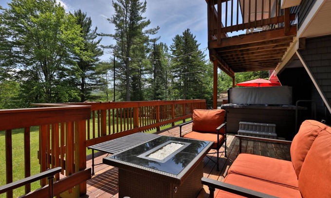 Killington Ski Chalet | 418 m² Chalet ∙ 8 bedrooms ∙ 16 guests