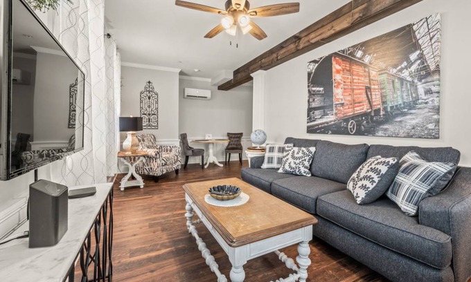 Wallingford Center Apartment | 51 m² Apartment ∙ 1 bedroom ∙ 2 guests
