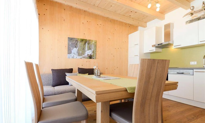 Abtenau Apartment | 51 m² Apartment ∙ 2 bedrooms ∙ 5 guests