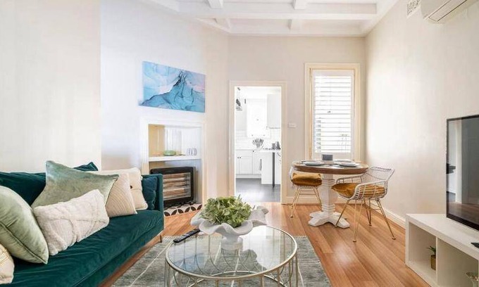 Millers Point Apartment | Apartment ∙ 2 bedrooms ∙ 4 guests