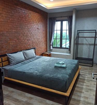 Nai Mueang Hostel | Bearry Loft
