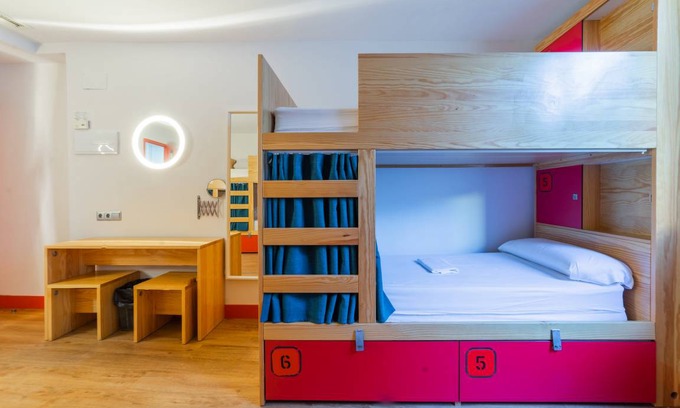 Embajadores Hostel | Hostel ∙ 8 guests
