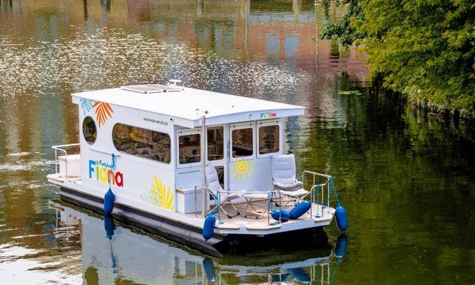 Schmoeckwitz Boat Rental | Houseboat ∙ 1 bedroom ∙ 4 guests
