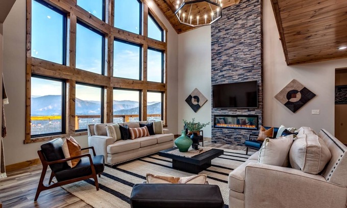 Chalet Village North Cabin | Luxury Chalet | Views | Hot Tub | Theater Room | Game Room
