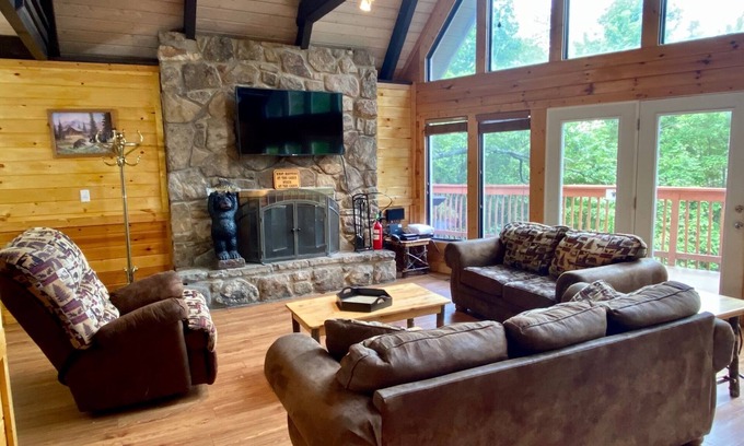 Chalet Village Cabin | Million Dollar View a 4 bedroom cabin near Downtown Gatlinburg, Tennessee.