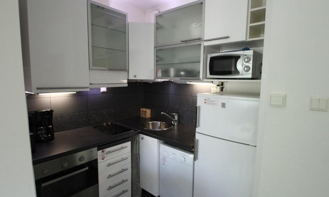 Haaga Apartment | Studio apartment in Helsinki - Tunnelitie 12