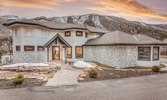 Snowmass Village Villa | Villa ∙ 5 bedrooms ∙ 12 guests