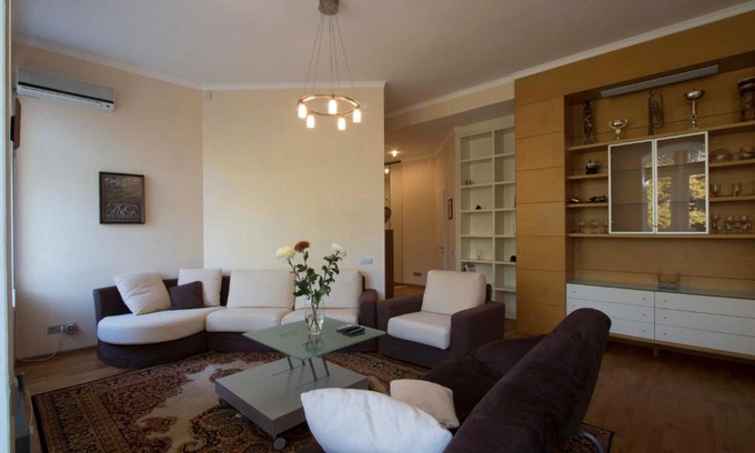 Besarabka Apartment | VIP- квартира 4х комнатная, Крещатик, Бессарабская площадь.